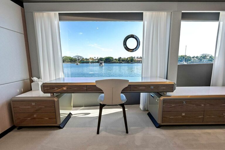 Ocean Alexander Desk View Web 768x513