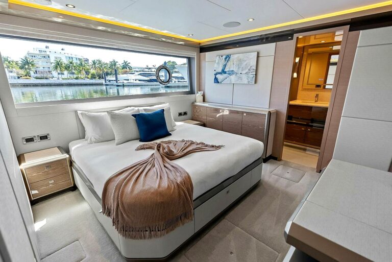 Ocean Alexander Guest Stateroom Web 768x513
