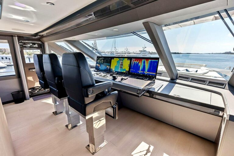 Ocean Alexander Helm Web 768x513